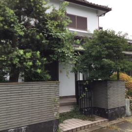 いちご荘, hotel Icsiharában