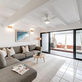 'Villa One' Walk to Noosa Beach & Hastings Street