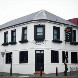 Queens Head Hotel