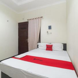 RedDoorz Syariah @ Ketintang Surabaya
