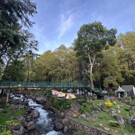 Jolotundo Glamping and Edupark, hotel en Sagi