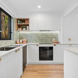 The Noosa Villa Luxe Townhouse in Great Location, hotel in Noosaville