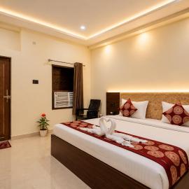 Hotel Vibe Blu Near JHV Mall, hotel en Varanasi