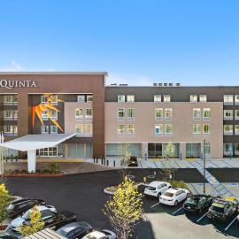 La Quinta Inn & Suites by Wyndham La Habra, viešbutis mieste La Habra