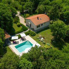 Casa Setti by Villas Guide, ξενοδοχείο σε Krmed