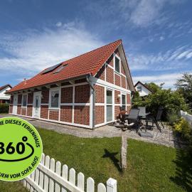 Premium-Ferienhaus Ingrid Marie im Feriendorf Altes Land an der Elbe