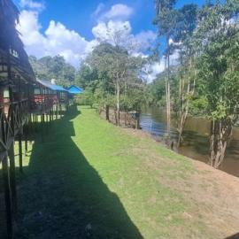 Bromelia View Lodge, hotel u gradu Ikitos
