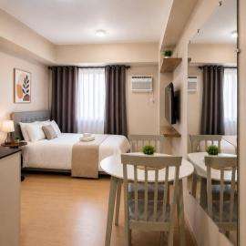 The 3 Sissy's Condo