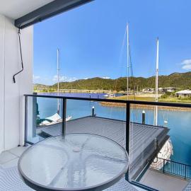 Blue on Blue Studio Room 1242, hotel in Nelly Bay