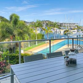Beachside Apartment 14