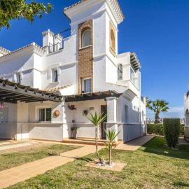 A Lovely Townhouse with golf views LA50