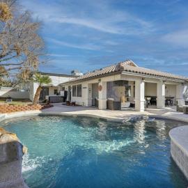 Ultimate Vacation: A Luxurious Oasis with a Pool!, hotel a Las Vegas
