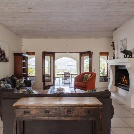 Botrivier में, होटल Barton Dove near Hermanus Pool Hot Tub