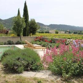 Mas 250m² avec piscine pétanque et vue
