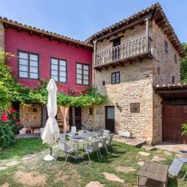 La Casuca y La Majá, Hotel in Reocín de los Molinos