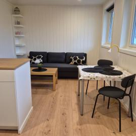 Studio apartment by fjords and mountains, hotel u gradu Sydalen
