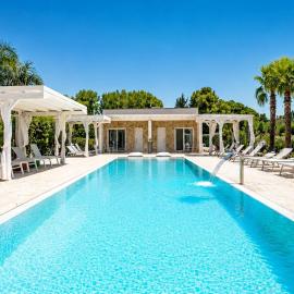 Luxury Home & Pool by Symphonya Luxury Holiday Rentals, hotel en Lequile