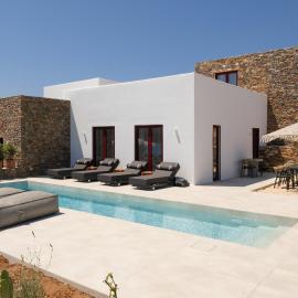 Proper Stone Villa - Antiparos, hotel u gradu 'Agios Georgios'