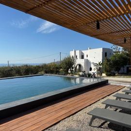Agrabely, hotel a Galanádhon