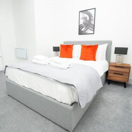 Stylish Flat with Terrace in Cheltenham Centre
