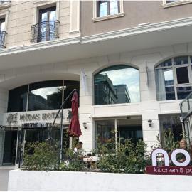 Midas Hotel