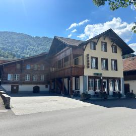 Hotel Kreuz, хотел в Вилдерсвил