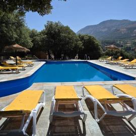 Casas Rurales Cortijos el Encinar, hotel din Torres