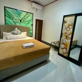 Penginapan Bangsal Baru, hotel a Pawenang