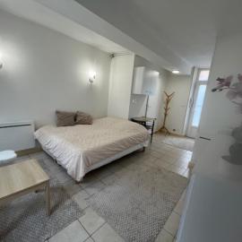 Charmant appartement Caennais, hotel em Caen