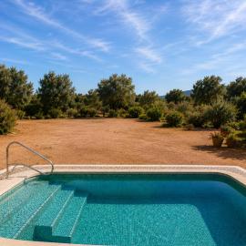 Casa con piscina en bonito entorno Mia, hotel Costitxban