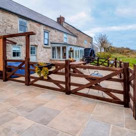 Mill House - Uk50646