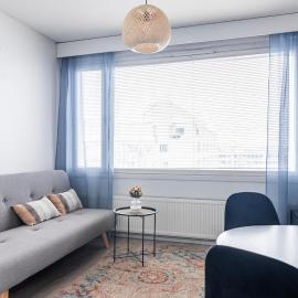 1BR Apartments next to Railway Station, Free Parking, Balcony