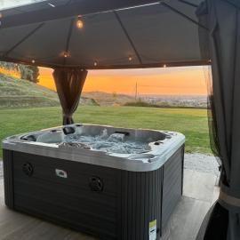 Le Essenze - Agriturismo con vista, hotel v mestu Cesena
