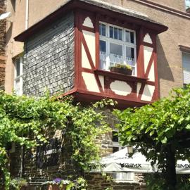 Weingut Caspari, Familie Eggert