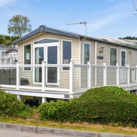 Ivy Close 20 - Ukc9401