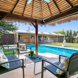 Padbury Pool Escape 2 Living Areas Near Beach