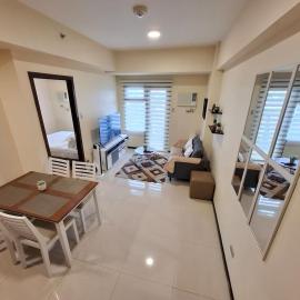 Roomy 1BR Balcony-40sqm-4px-PET-Parking-MOA,PICC,WTC,CCP