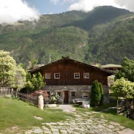 Juval - Oberortlhof, Hotel in Kastelbell