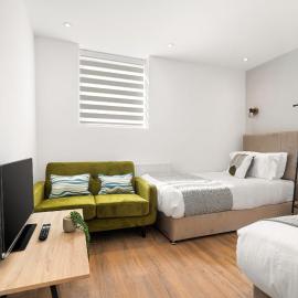 Comfortable 2BR Apartment with City Access, хотел в Бекенхам