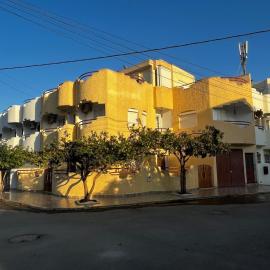 Great family home, hotel u gradu 'Saïdia'