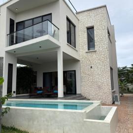 Luxury Villa in a 5 Star Resort in Kizimkzi Zanzibar