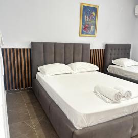 Almer room 2