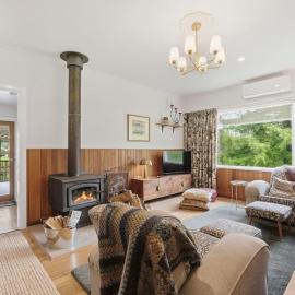 Riverbend Escape, Judbury