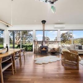 The Sanctuary - Ocean View Farm with Outdoor Spa, hotel in Hindmarsh Valley