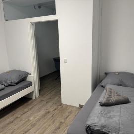 Hansa Apartment 1 - Ruhiges Apartment mit Eigener Küche und Bad, hotel ad Amburgo