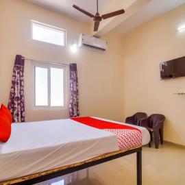 Hotel O G7 Residency, hotel di Pargi