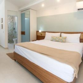 Colonial Romantic Suite with Air Conditioning and Self Check In