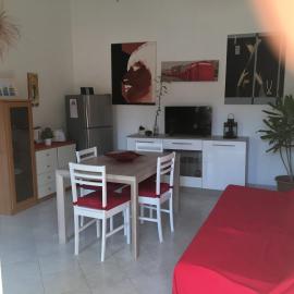 House Turi, hotel ad Ardea