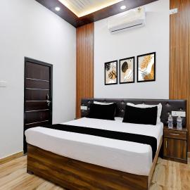 SPOT ON Kk Vista، فندق في Prayagraj