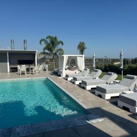 Maria Luxury Villa، فندق في Lékhaion